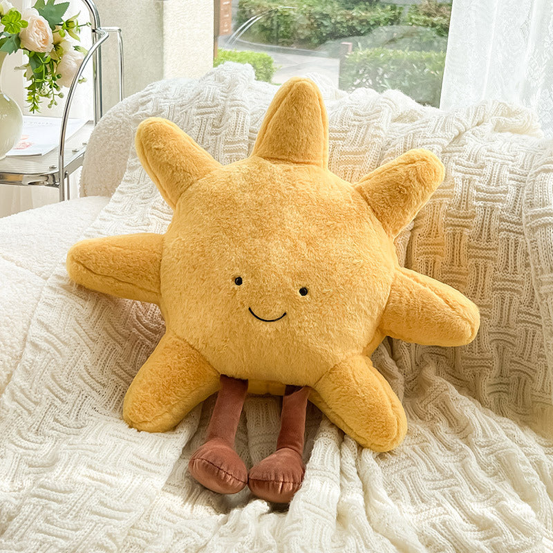 "Kuscheliges Deko-Kissen aus Polyester mit Sonne-Mond-Motiv in magischem Design für ein beruhigendes Zuhause."