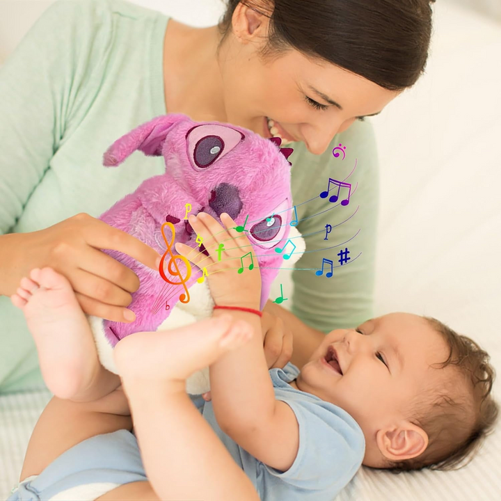 "Kuscheliges Plüschspielzeug mit sanften Lichtern und Musik, ideal für Geborgenheit und Entspannung bei Kindern und Babys."