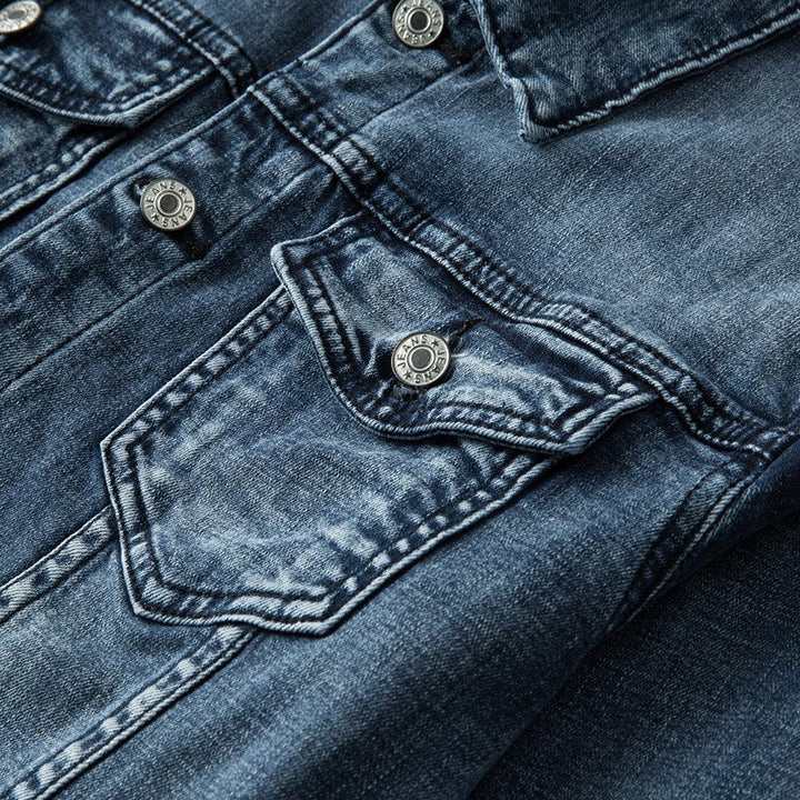 "Lässige Damen-Denim-Jacke; modisches, vielseitiges Design, hochwertiger Jeansstoff, ideal für jede Jahreszeit."