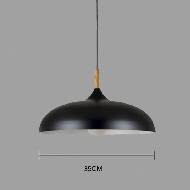 LED-Deckenleuchte Eiche im minimalistischen skandinavischen Design, warmes Licht, klare Linien, perfekte für Wohnzimmer.