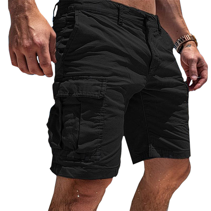 Leichte Cargo-Shorts für Herren, beige, mit geräumigen Taschen und entspannter Passform, ideal für sommerliche Abenteuer.