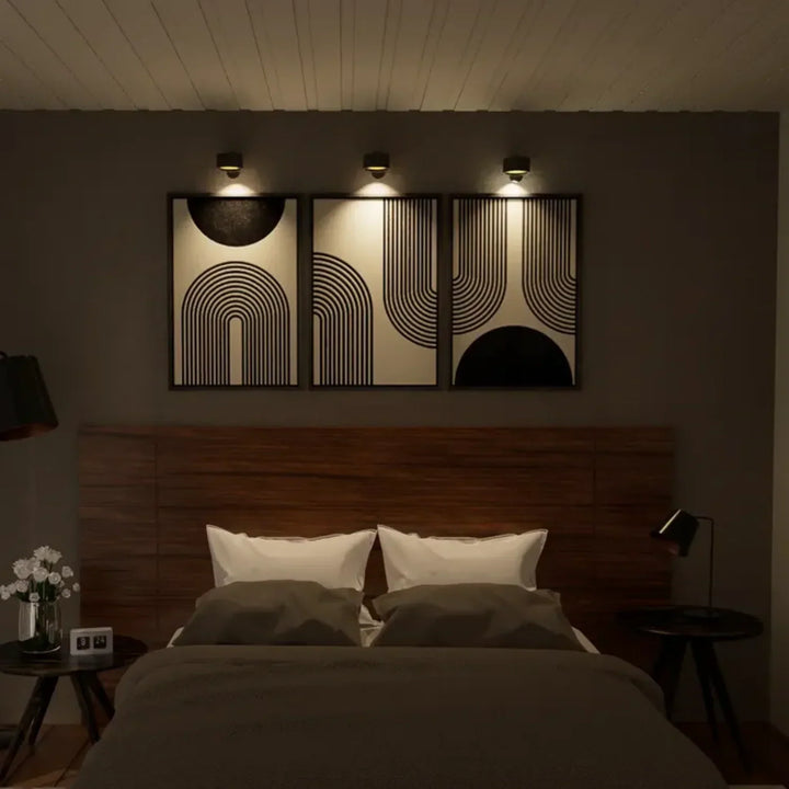 Schnurlose LED-Wandleuchte mit 360° Drehung für moderne Räume