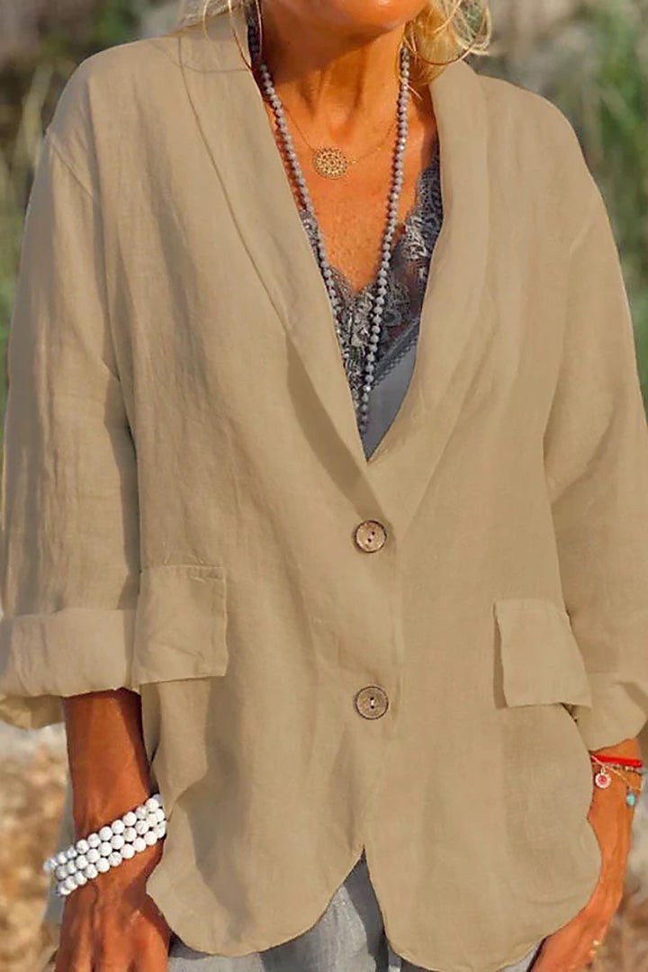 Luftige Damen-Leinenjacke für den Sommer mit Knopfleiste, Vorderansicht, in hellem Beige, ideal für elegante Looks.