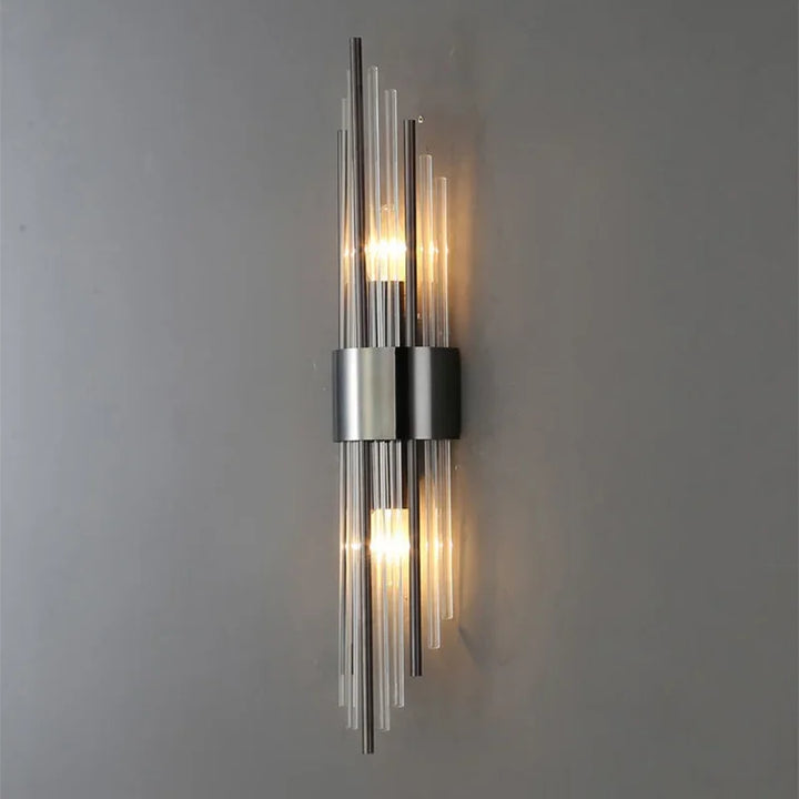 Luxuriöse LED-Wandleuchte mit goldenem Finish und opulentem Design, ideal für elegantes, stimmungsvolles Ambiente.