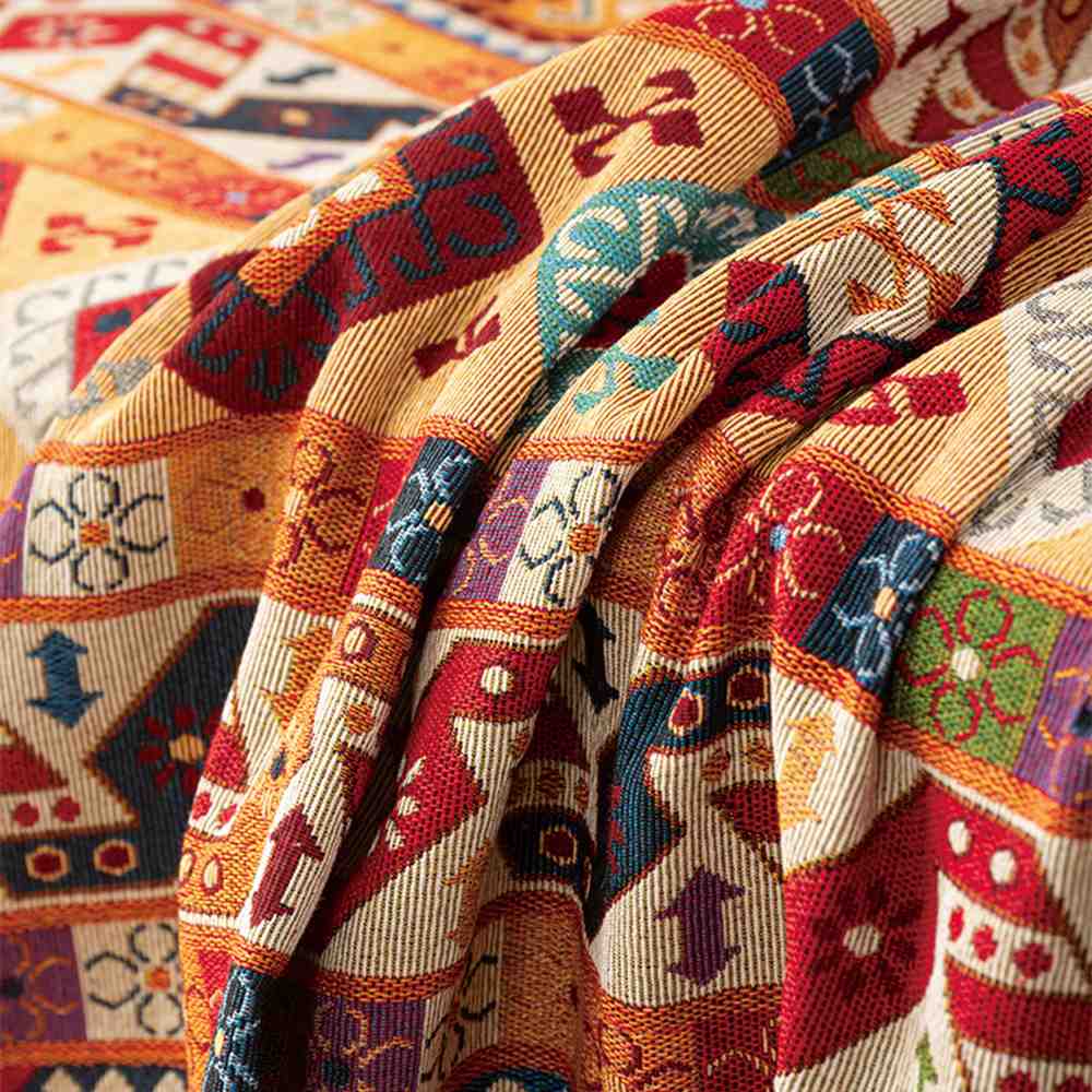 "Marokkanische Jacquard-Decke, buntes Muster, idealer Sofabezug, Wohnkultur, detailreiche Textur, stilvolles Design"