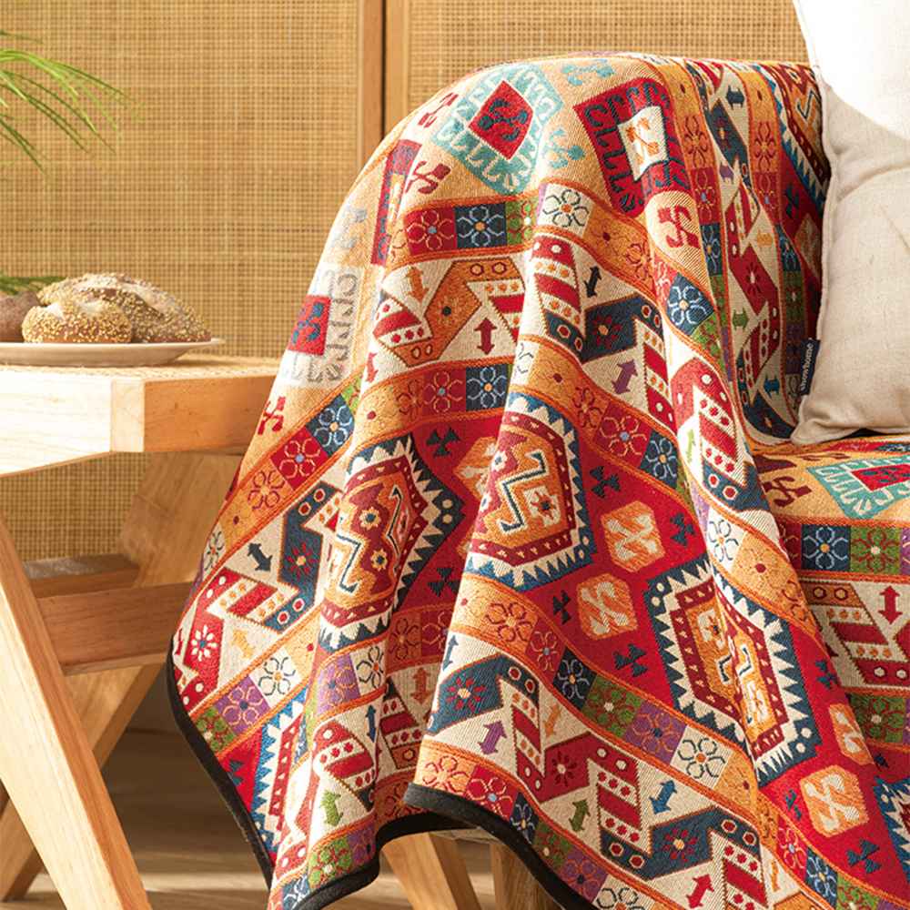 "Marokkanische Jacquard-Decke, buntes Muster, idealer Sofabezug, Wohnkultur, detailreiche Textur, stilvolles Design"
