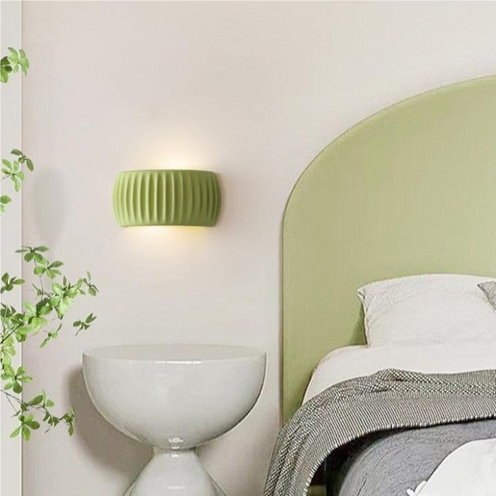 Moderne Art Deco Harz gerippte Wandleuchte für Zuhause