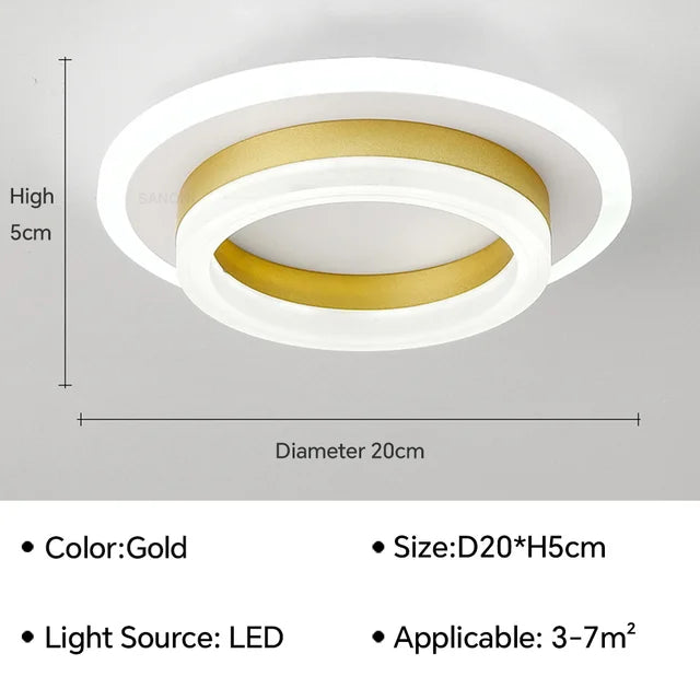 Moderne LED-Deckenleuchte mit minimalistischer, flacher Silhouette und eleganten Metall- und Glaselementen.