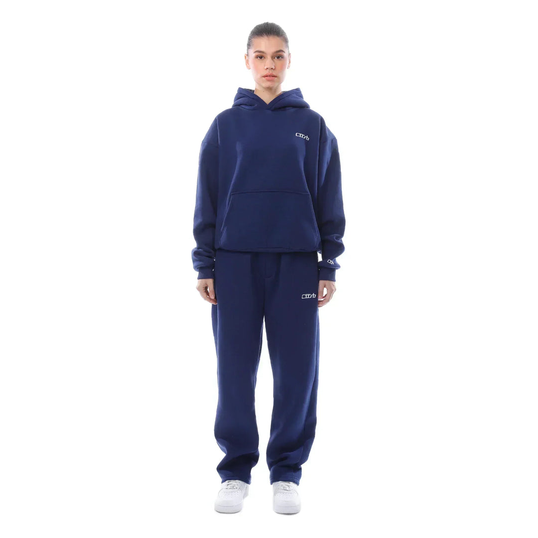 Moderner blauer Trainingsanzug, lässig und bequem, ideal für Alltag und vielseitige Looks, geeignet für jede Jahreszeit.
