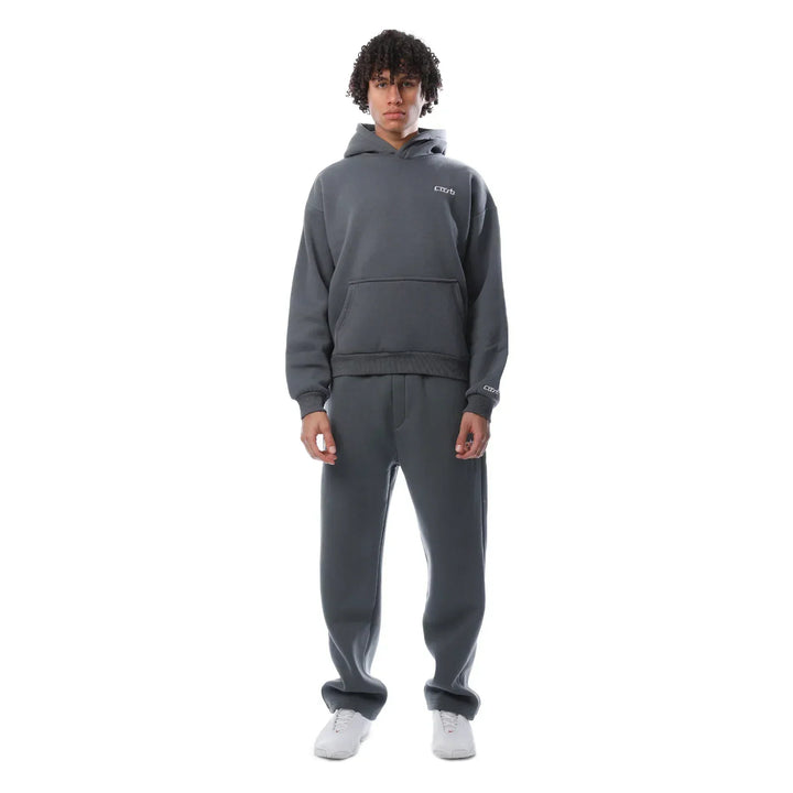 Moderner blauer Trainingsanzug, lässig und bequem, ideal für Alltag und vielseitige Looks, geeignet für jede Jahreszeit.