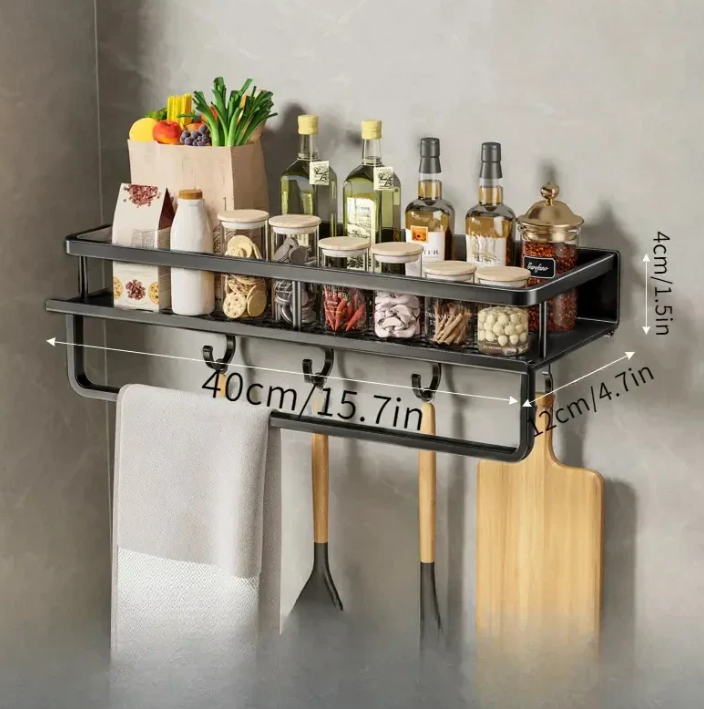 "Modernes schwarzes Küchenregal, platzsparend, stilvoll mit minimalistisch schwarzem Design und robuster Metallkonstruktion."