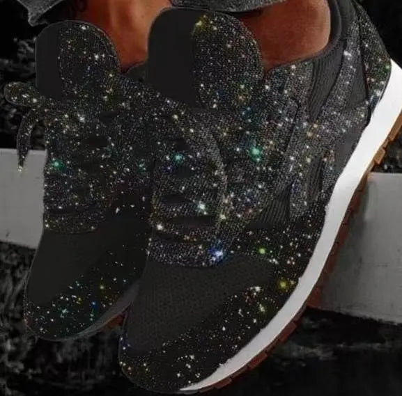 "Modische Herrensneaker mit glänzenden Pailletten, stilvoll und komfortabel, perfekte Ergänzung für jedes Outfit."
