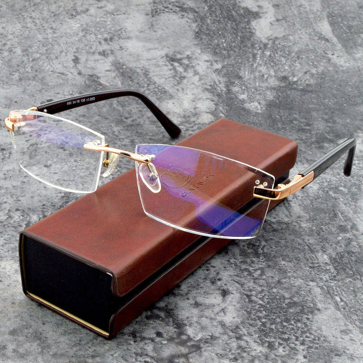 Multifokale Lesebrille mit Anti-Blau-Licht, stilvoller TR90- und Titanrahmen, nahtloser Übergang, modern und komfortabel.