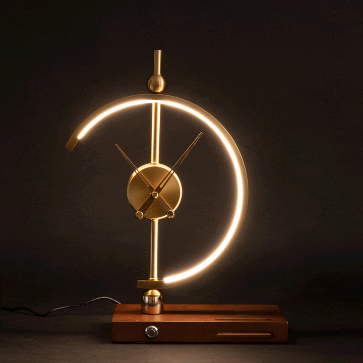 Elegante Tischlampe mit Ladegerät und Uhr