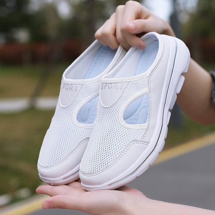 "Orthopädische Herren Slipper aus atmungsaktivem Mesh mit verstellbarem Arch Booster und gepolstertem Kragen, schwarz."