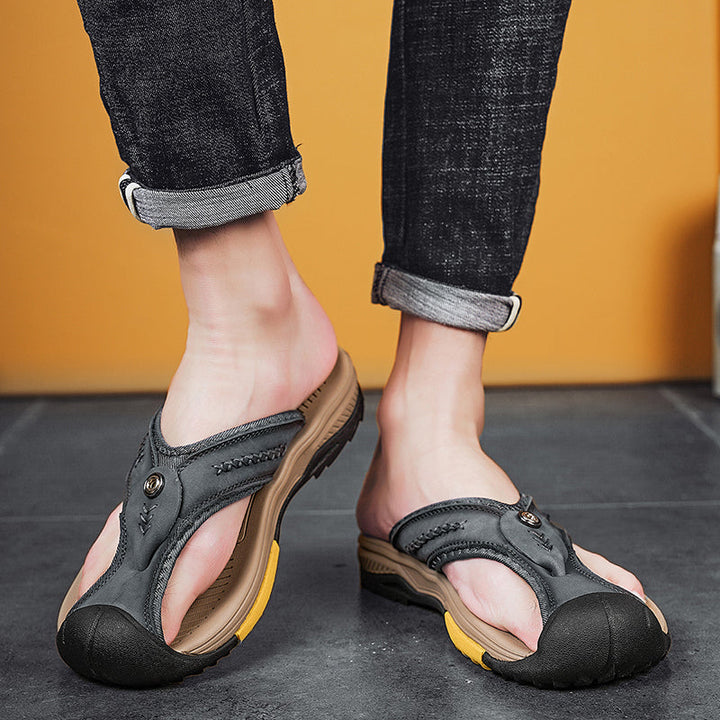 Orthopädische Herren Zehensandalen, schwarz, mit atmungsaktivem Design, rutschfeste Sohle und verstellbare Riemen.