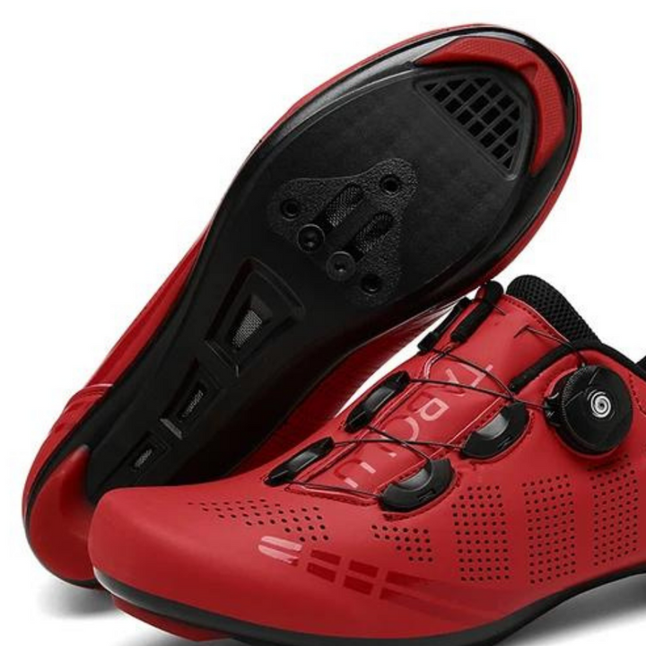 "Orthopädische Herrenschuhe, ergonomisch geformt, atmungsaktiv, beige Farbe, ideale Unterstützung und Komfort beim Radfahren.