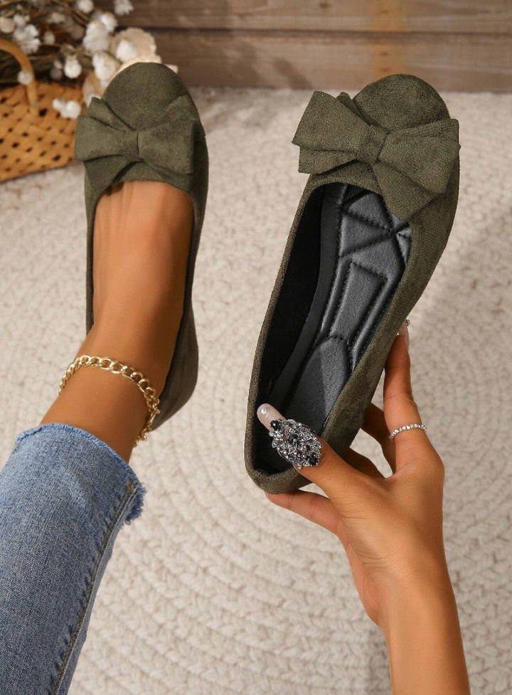 Orthopädische Komfortschuhe Burgunderrot, elegante Damen-Fußbekleidung, ideal für Fußschmerzprävention und stilvolles Design.