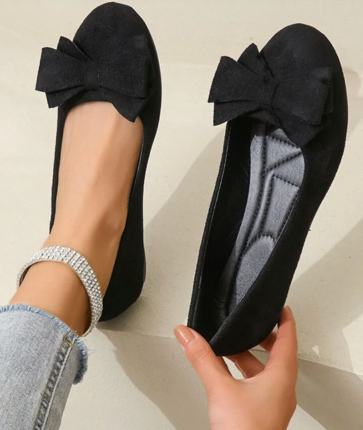 Orthopädische Komfortschuhe Burgunderrot, elegante Damen-Fußbekleidung, ideal für Fußschmerzprävention und stilvolles Design.