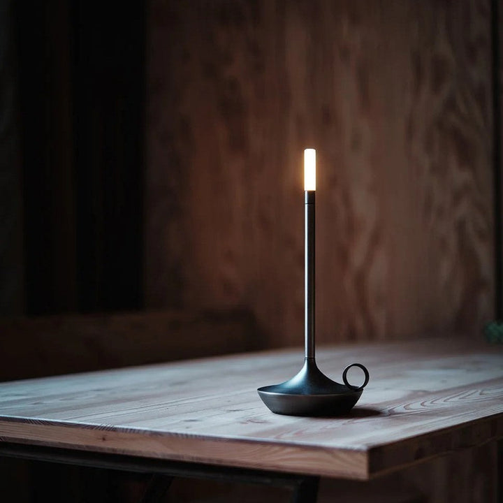 Elegante Tischlampe mit Dimmer und USB-Aufladung für jedes Zuhause