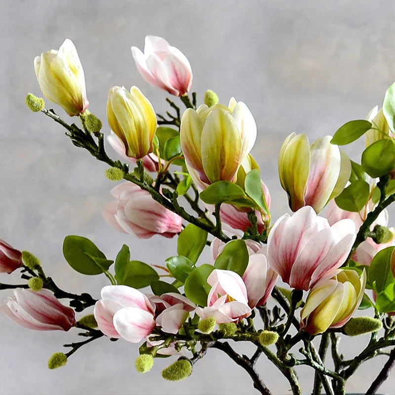 Realistische künstliche Magnolienzweige aus Seide, elegante Dekoration, lebensecht, langanhaltende Schönheit, Home & Garden.