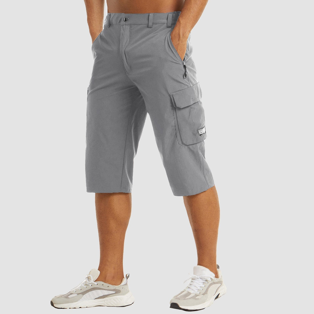 Robuste Herren Cargo Shorts, funktional mit vielen Taschen, ideal für Outdoor-Abenteuer, aus strapazierfähigem Material.