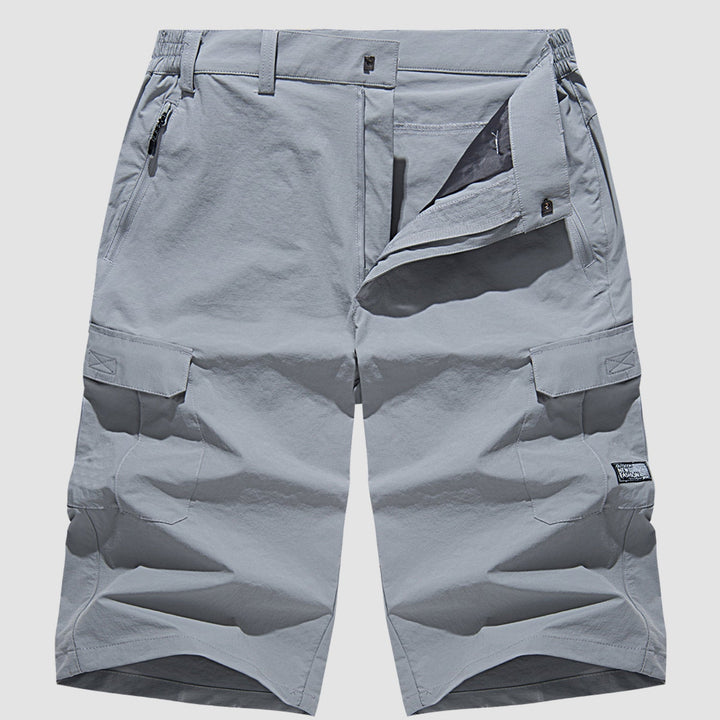 Robuste Herren Cargo Shorts, funktional mit vielen Taschen, ideal für Outdoor-Abenteuer, aus strapazierfähigem Material.