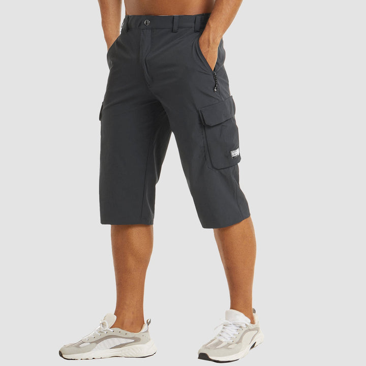 Robuste Herren Cargo Shorts, funktional mit vielen Taschen, ideal für Outdoor-Abenteuer, aus strapazierfähigem Material.