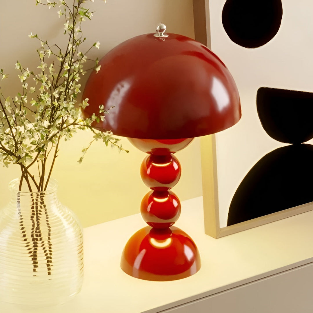 "Skandinavische Tischlampe mit dimmbarer LED, weiß, klarer Stil, ideal für Schlafzimmer oder Wohnzimmer, energieeffizient."