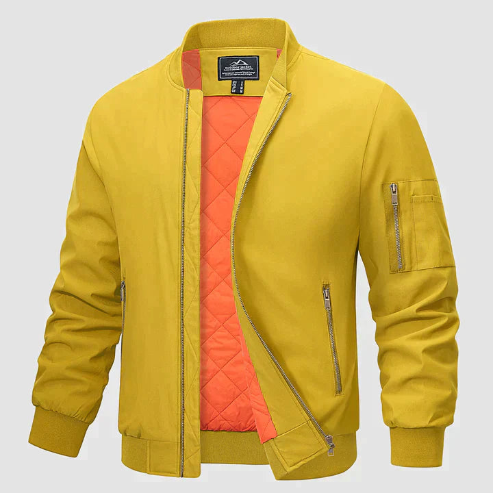 Stilvolle Herren-Bomberjacke in Schwarz, leicht und winddicht, mit klassischem Schnitt und modernen Details, vielseitig einse