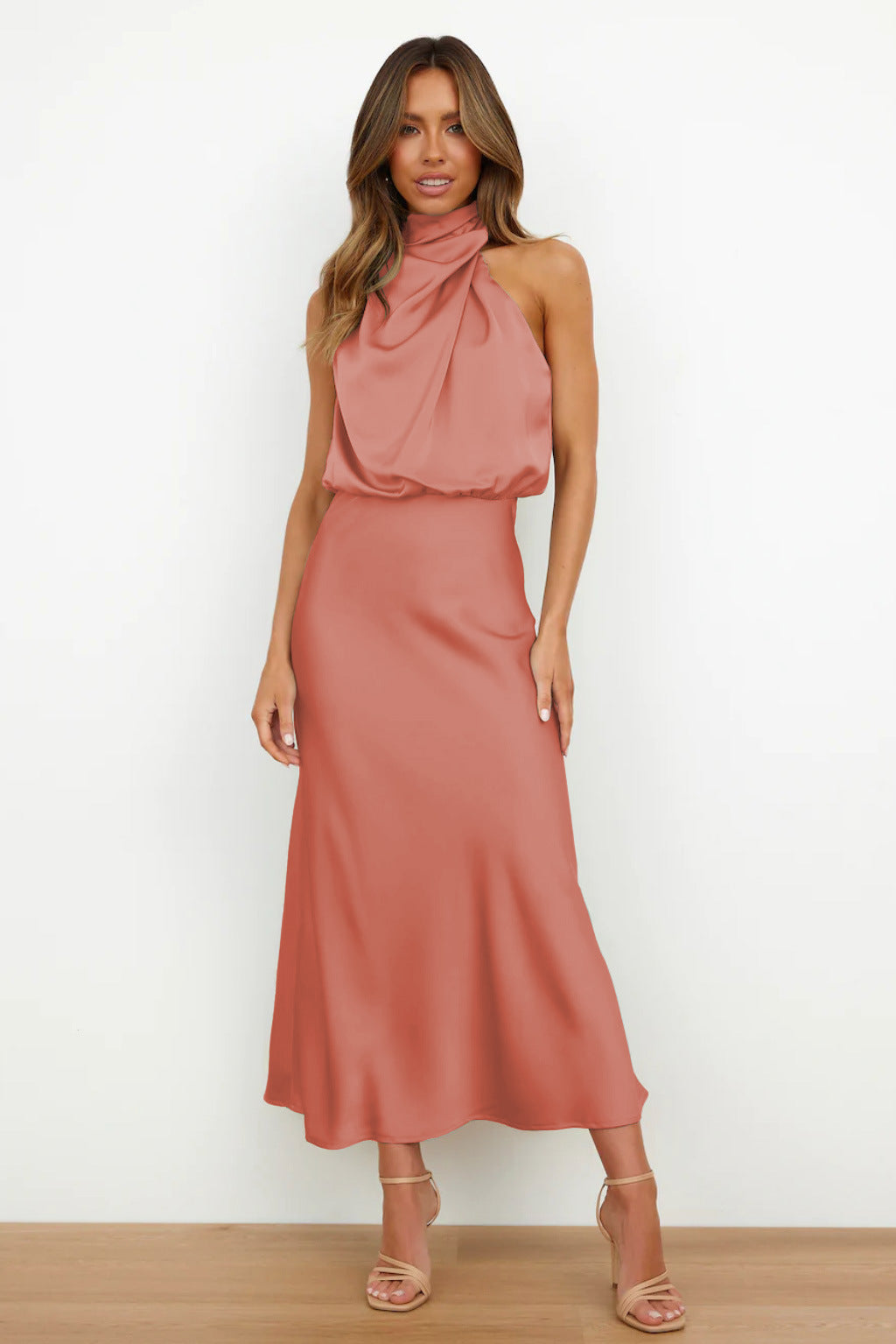 "Stilvolles Mariana Damenkleid in zeitlosem Design, schmeichelnde Passform, ideal für verschiedene Anlässe und ganztägigen Ko