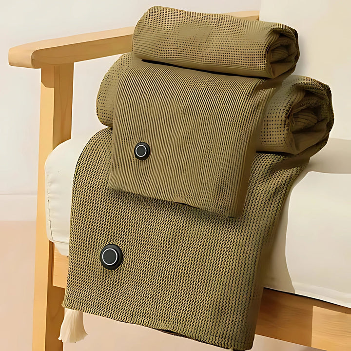 "Tragbare USB-Heizdecke aus weichem Fleece, vielseitig als Schal oder Überwurf nutzbar, ideal für Reisen und Zuhause."