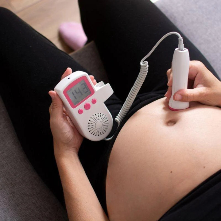 "Tragbarer Fetal-Doppler mit 3 Modi und LCD-Display für präzise Herzüberwachung während der Schwangerschaft."