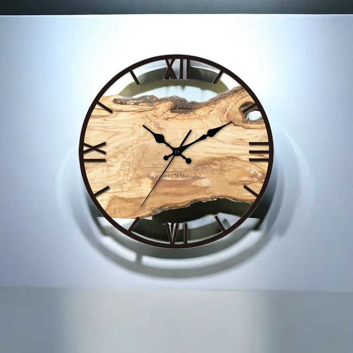 Transparente Acryl Wanduhr, modernes Design, minimalistisches Zifferblatt; leises Uhrwerk, klare Linien, einfache Montage.