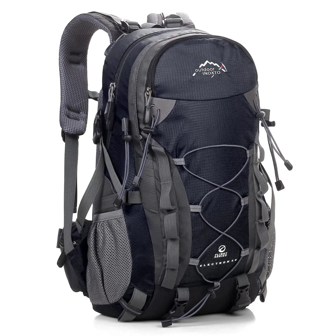 "Unisex Outdoor-Rucksack 40L, vielseitig, grün, mit verstellbaren Gurten und Taschen, ideal für Abenteuer und Camping."