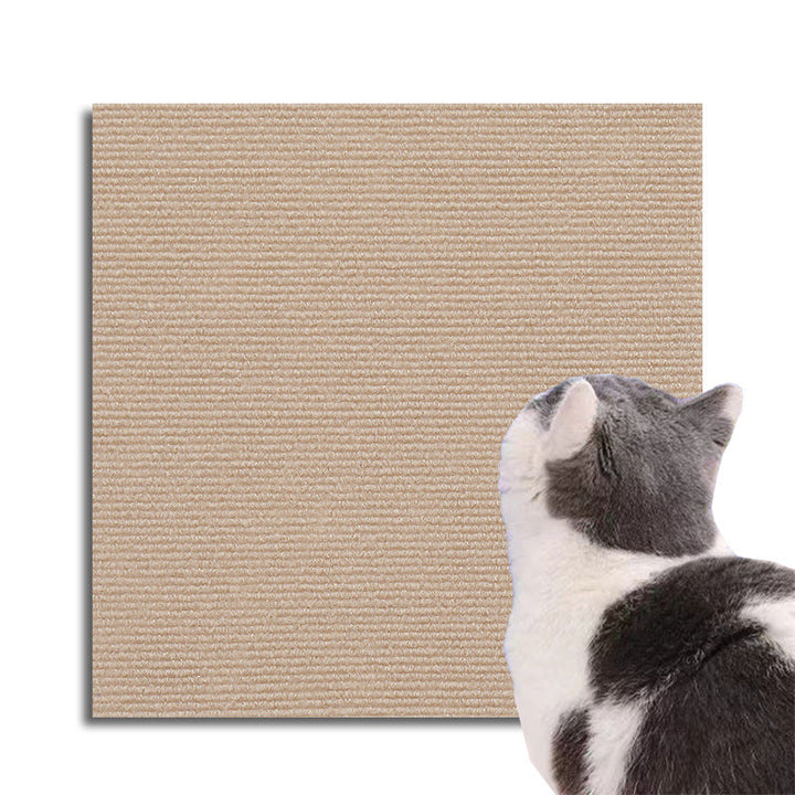 "Universeller Katzen Kratzschutz beige auf Couch, schützt Möbel vor Kratzern, einfach anzuwenden, anpassbar, unauffällig."