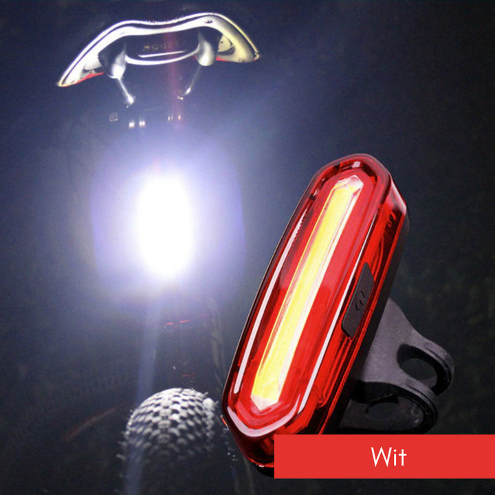 "USB aufladbares, wetterfestes LED Fahrradlicht, 360° drehbar, mit verstellbarem, breitem Lichtstrahl für optimale Sicht."
