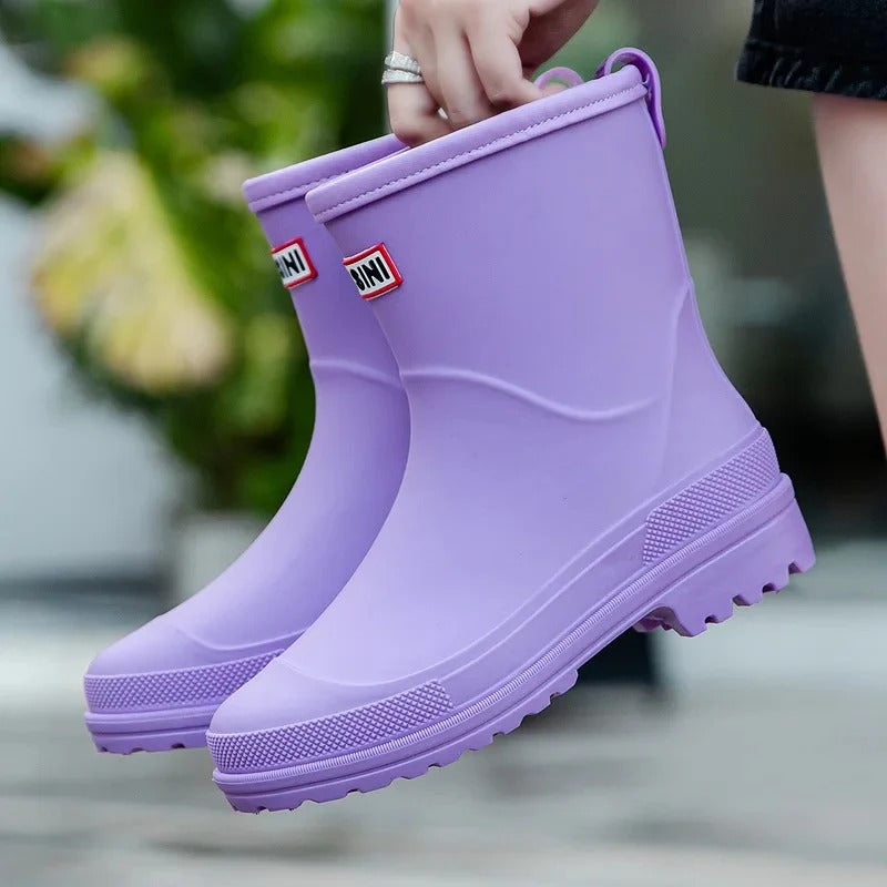 Damen Regenstiefel mit niedrigem Absatz und PVC-Oberfläche