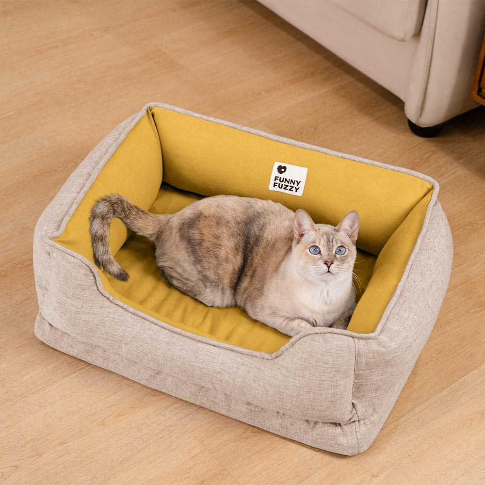 "Waschbares, rutschfestes Katzenbett in Baumwollsamt, weich und komfortabel, in Ginkgo Gelb; ideal für Haustiere."