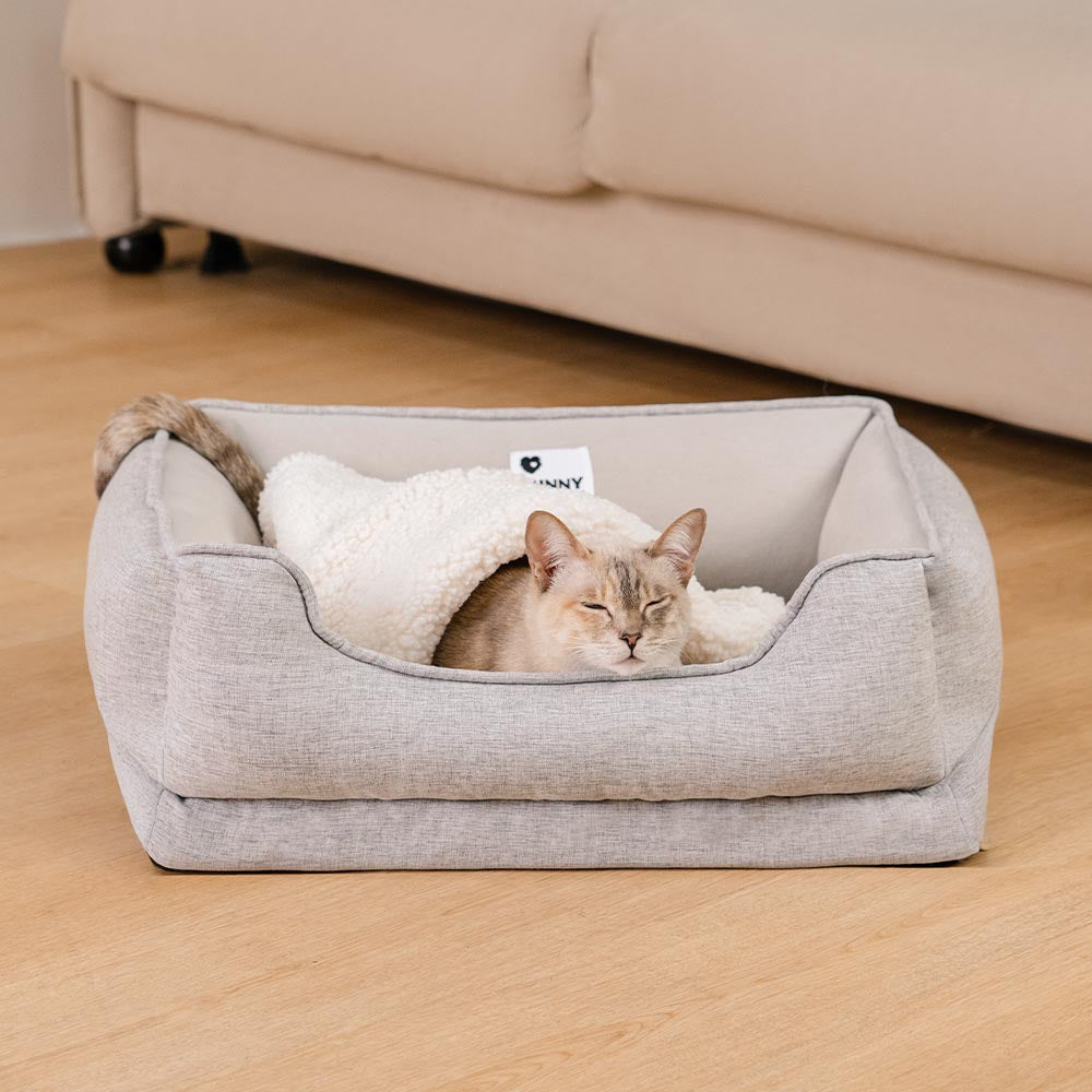 "Waschbares, rutschfestes Katzenbett in Baumwollsamt, weich und komfortabel, in Ginkgo Gelb; ideal für Haustiere."