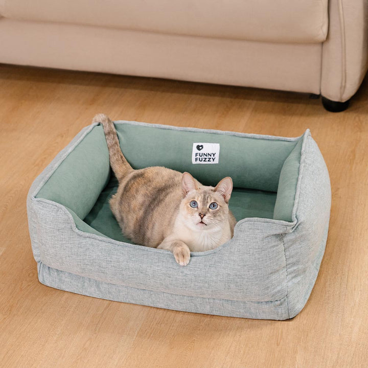 "Waschbares, rutschfestes Katzenbett in Baumwollsamt, weich und komfortabel, in Ginkgo Gelb; ideal für Haustiere."