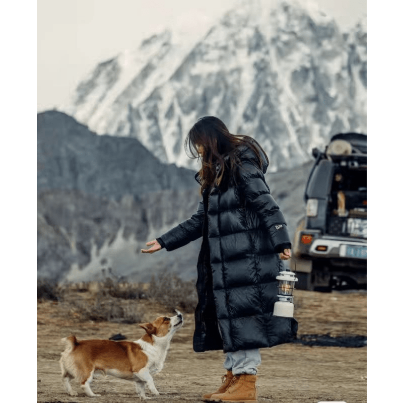 Wasserdichte Damen-Daunenjacke in elegantem Design, warm und komfortabel, ideal für Winterwetter.