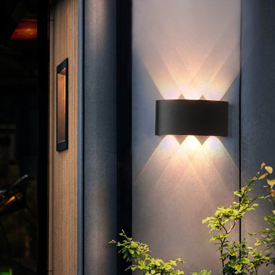 Wasserdichte LED-Außenwandleuchte, modernes Design aus Aluminium, für stilvolle und energieeffiziente Beleuchtung im Freien.