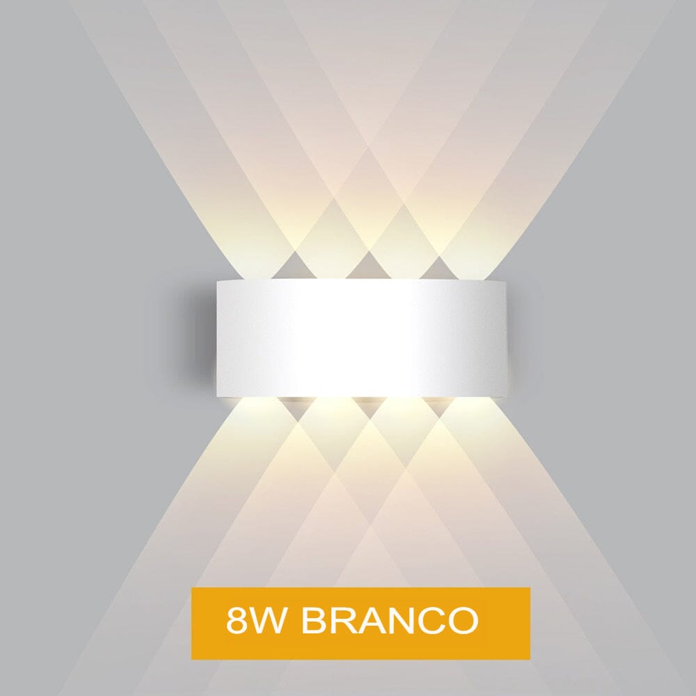 Wasserdichte LED-Außenwandleuchte, modernes Design aus Aluminium, für stilvolle und energieeffiziente Beleuchtung im Freien.