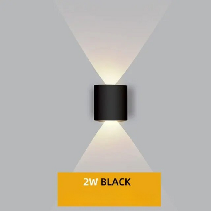 Wasserdichte LED-Außenwandleuchte, modernes Design aus Aluminium, für stilvolle und energieeffiziente Beleuchtung im Freien.