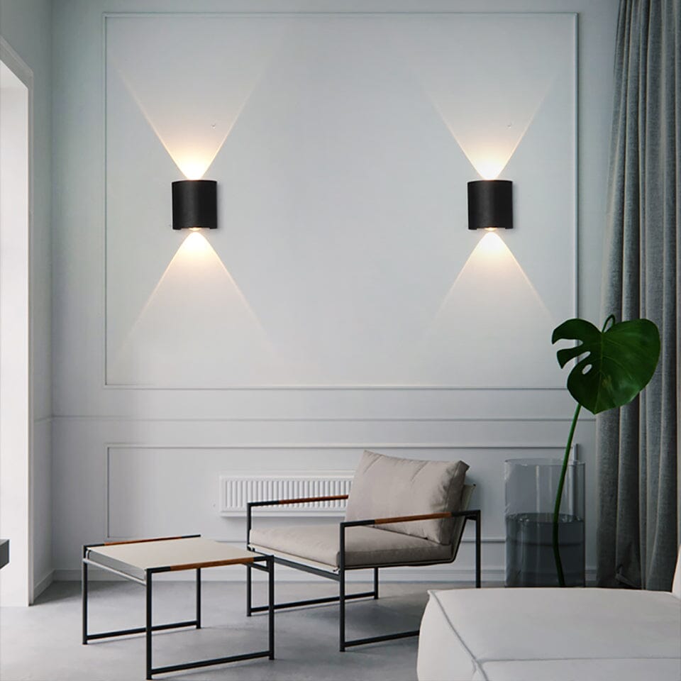 Wasserdichte LED-Außenwandleuchte, modernes Design aus Aluminium, für stilvolle und energieeffiziente Beleuchtung im Freien.