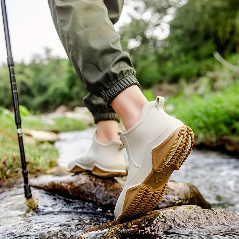 "Wasserdichte, stilvolle Damen-Gummistiefel, PVC-Material, modische Herbstfarben, komfortabler niedriger Absatz, Outdoor-Aben