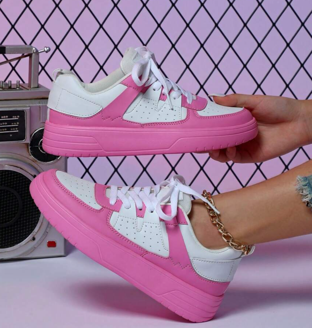 "Weiß, Blau, Schwarz und Rosa Damen-Sneakers mit farbigem Design für Komfort und Stil"