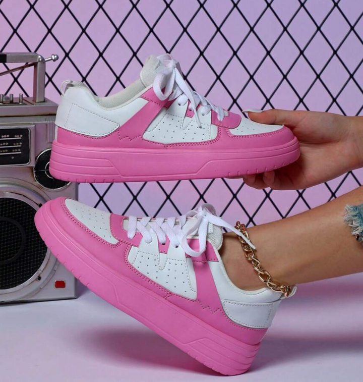 "Weiß, Blau, Schwarz und Rosa Damen-Sneakers mit farbigem Design für Komfort und Stil"