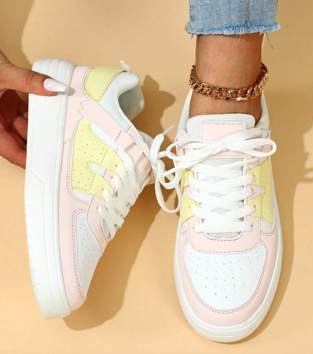 "Weiß, Blau, Schwarz und Rosa Damen-Sneakers mit farbigem Design für Komfort und Stil"